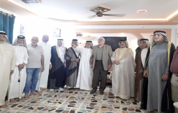 رائد فهمي بين شيوخ ووجهاء مدينة الشعب