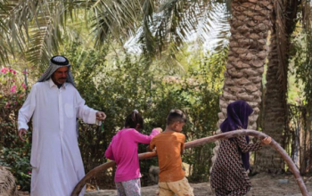 أزمة المياه تُجبر مواطنين على حفر آبار منزلية