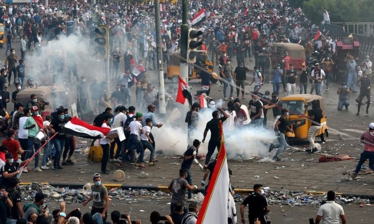 عوائل شهداء تشرين تطالب القضاء بكشف ملابسات القمع.. دعوات لمحاسبة المتورطين في قتل المتظاهرين وكشف ملابسات أحداث 2019